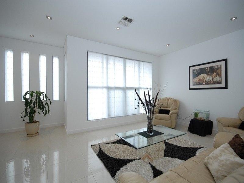 11 Franklin Avenue, Mawson Lakes SA 5095