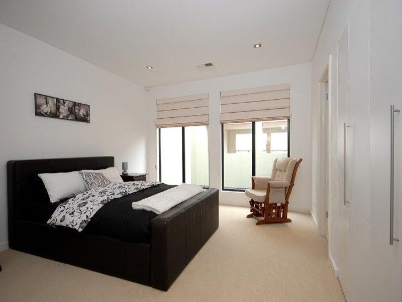 11 Franklin Avenue, Mawson Lakes SA 5095