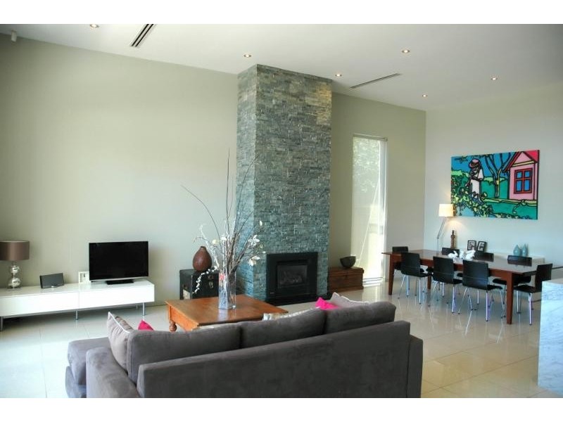 5 a Vine Lane, Glen Osmond SA 5064