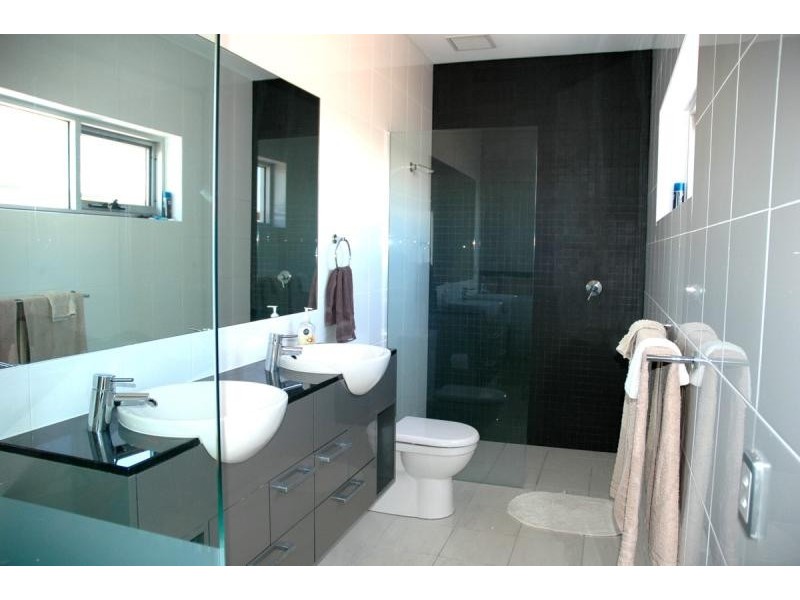 Apartment 6/10 Moseley Street, Glenelg SA 5045