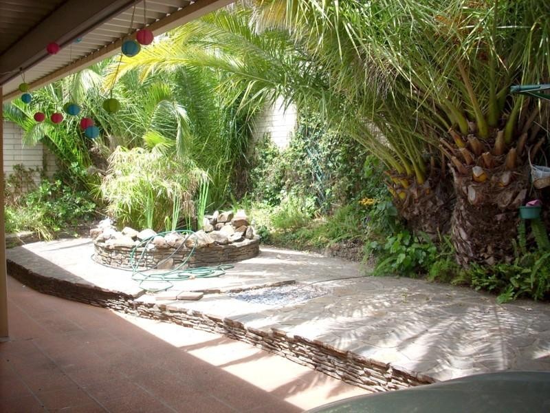 8 Medway Crescent, Rostrevor SA 5073