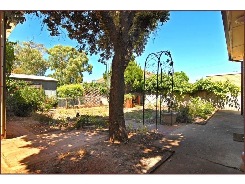 2 Chapman Street, Rostrevor SA 5073