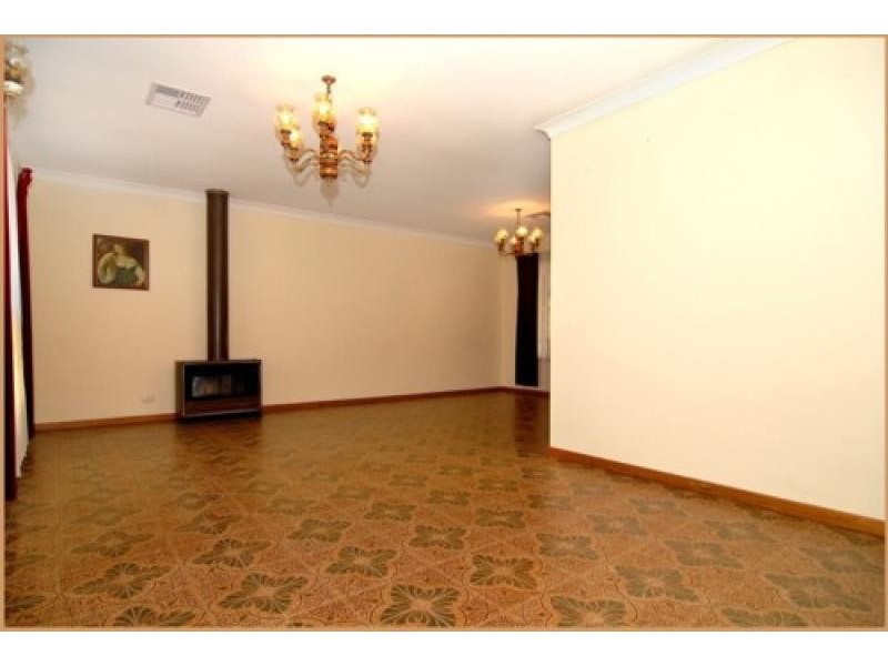 24 Donaldson Drive, Paradise SA 5075