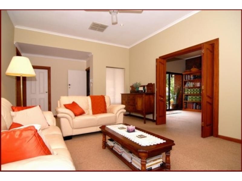 78 Avenue Road, Glynde SA 5070