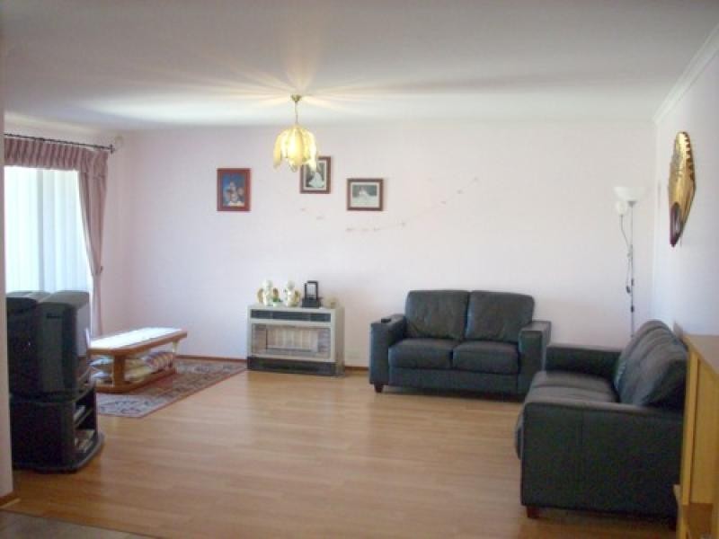 15 Conifer Court, Newton SA 5074