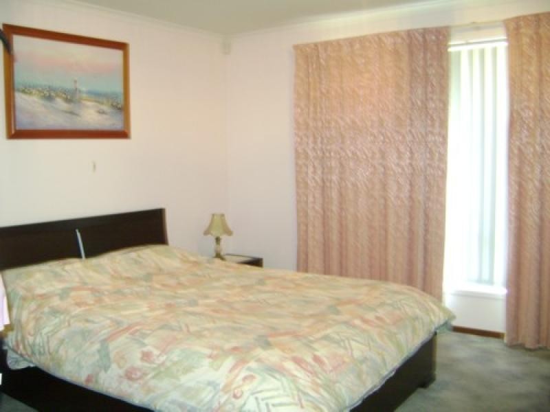 15 Conifer Court, Newton SA 5074