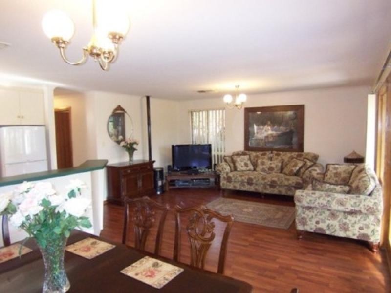 14 Parkview Drive, Oakden SA 5086