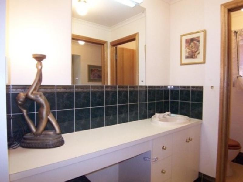 14 Parkview Drive, Oakden SA 5086