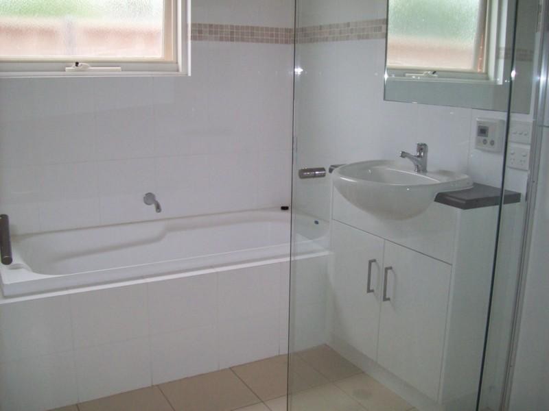 12 A Rostrevor Avenue, Rostrevor SA 5073