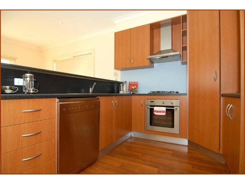 11 b Arnold Avenue, Firle SA 5070