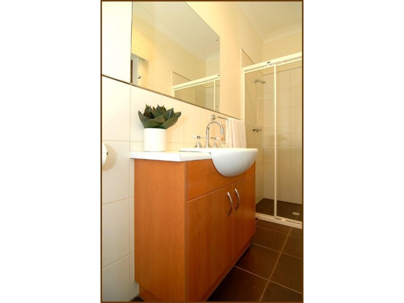 11 b Arnold Avenue, Firle SA 5070