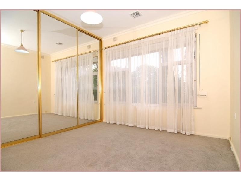 15 Sandra Avenue, Rostrevor SA 5073