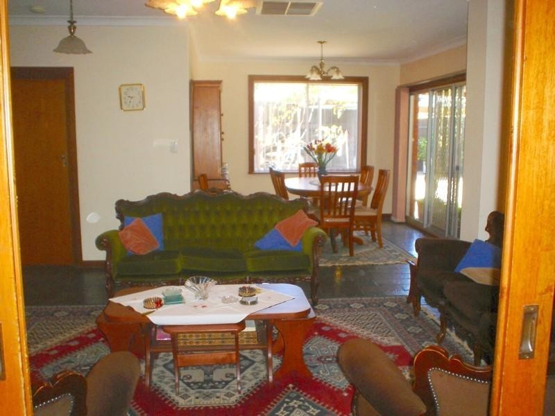 2 Lutana Grove, Dernancourt SA 5075