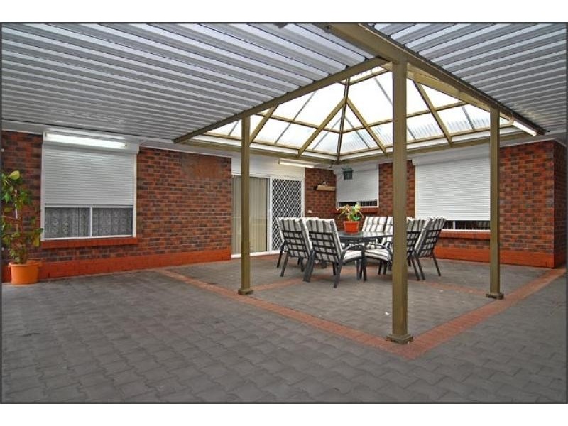 9 Stradbroke Road, Athelstone SA 5076