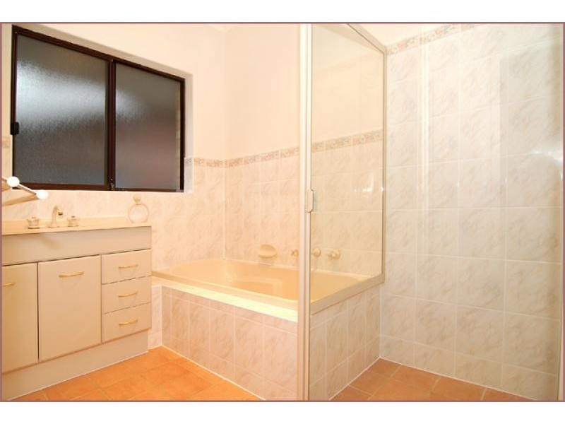 16 Willow Crescent, Campbelltown SA 5074