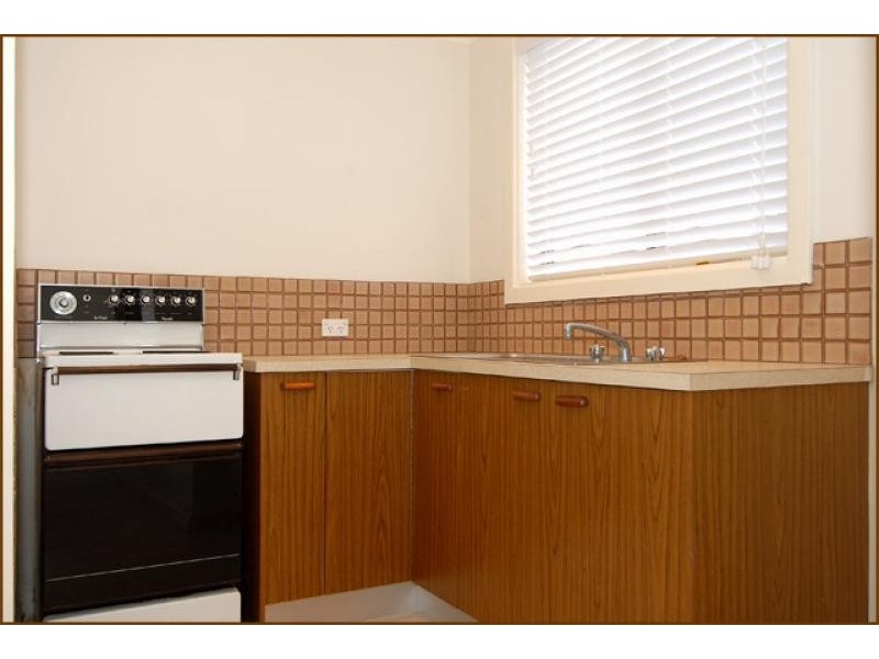 16 Willow Crescent, Campbelltown SA 5074