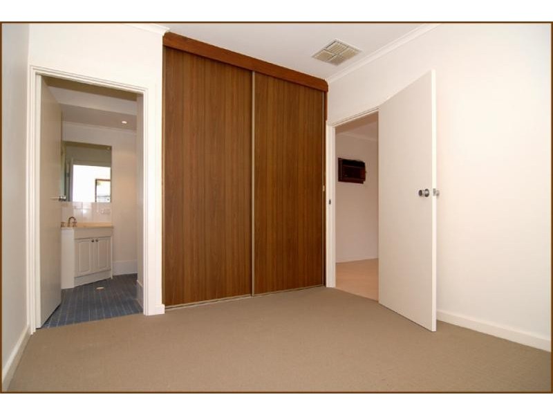 16 Willow Crescent, Campbelltown SA 5074