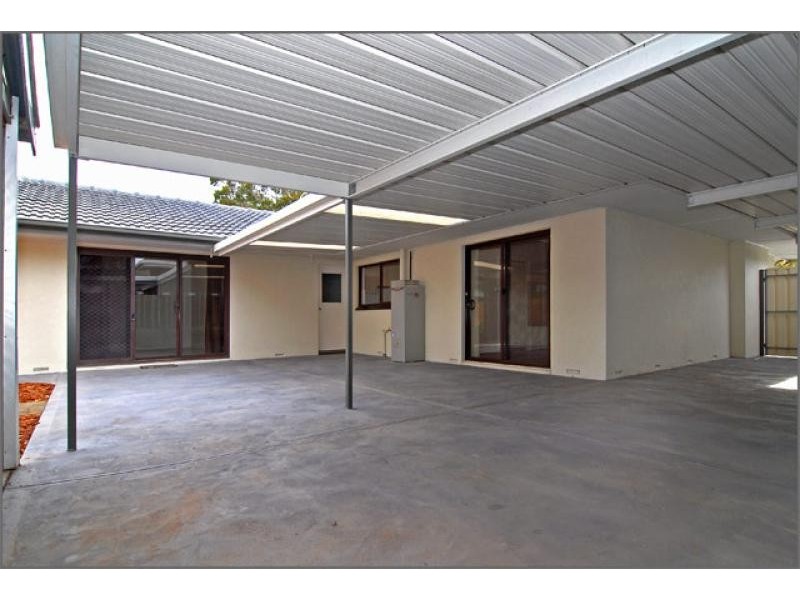 16 Willow Crescent, Campbelltown SA 5074