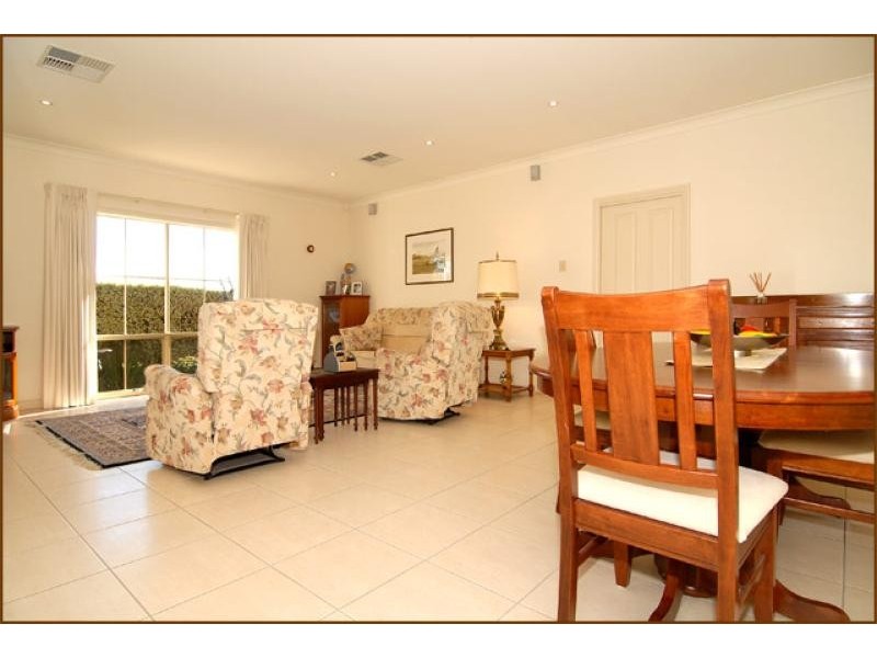 6 Grosvenor Court, Athelstone SA 5076