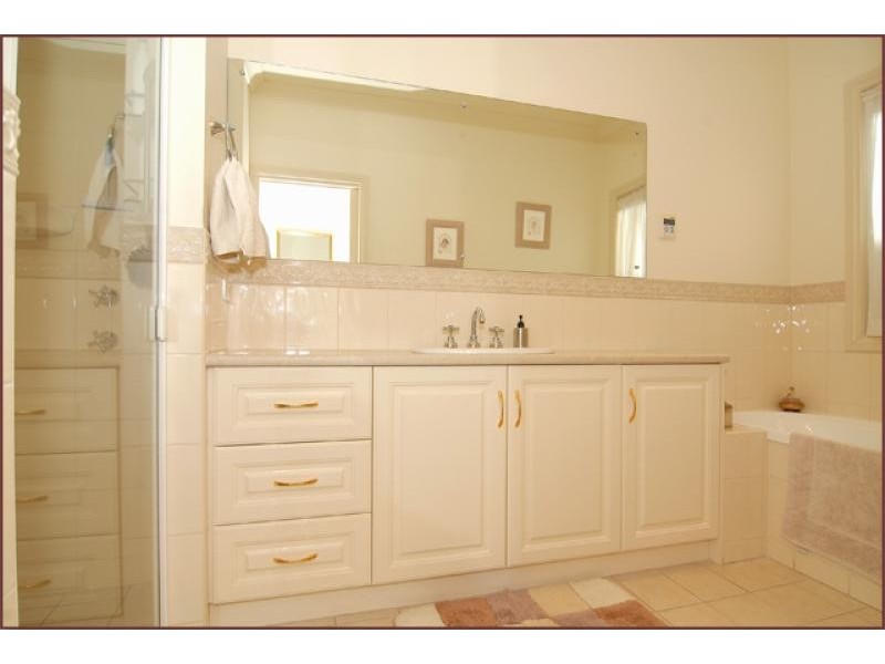 6 Grosvenor Court, Athelstone SA 5076