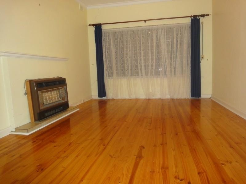 7 Rostrevor Avenue, Rostrevor SA 5073