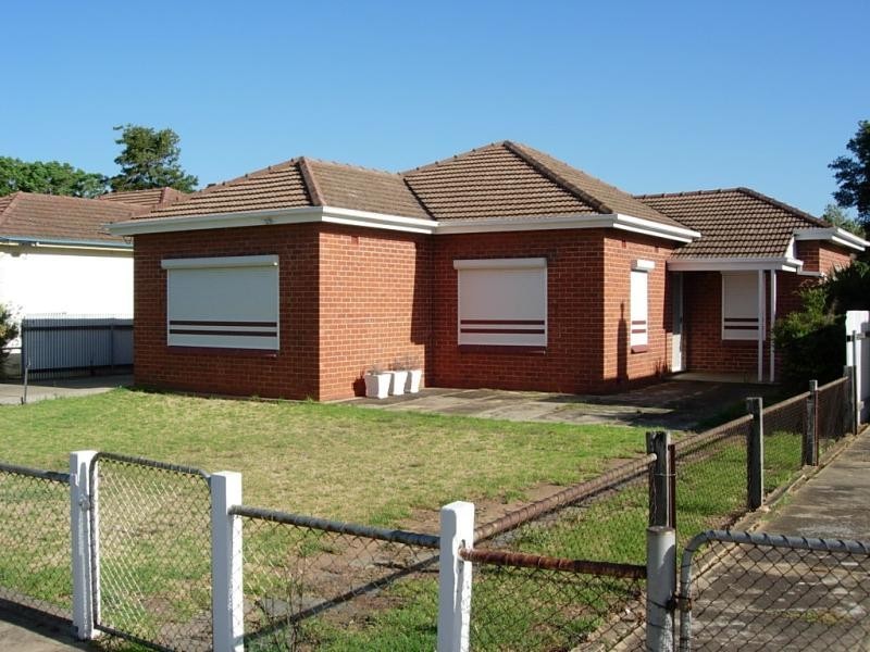 11 AUBURN CRESCENT, Croydon Park SA 5008