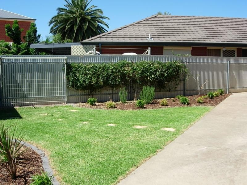 1 HARBROW GROVE, Seacombe Gardens SA 5047