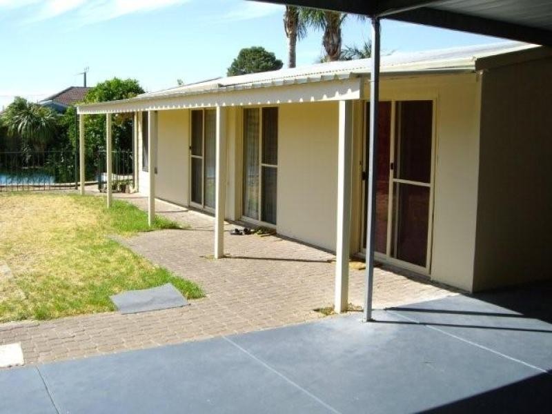 5 Parkwood Grove, Mitchell Park SA 5043