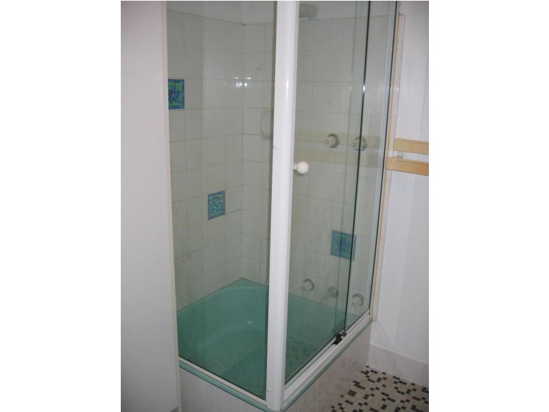 Unit 2/5 A Henley Beach Road, Henley Beach South SA 5022