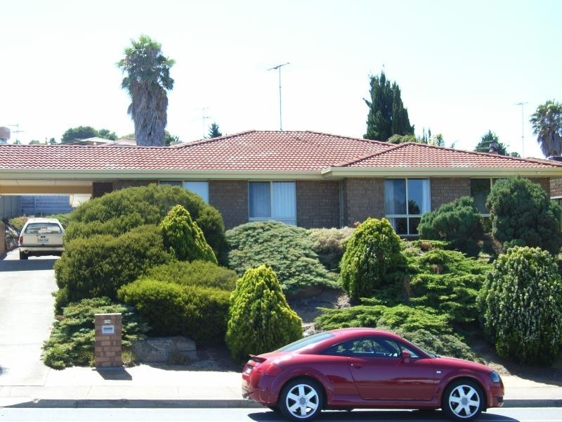 174 Perry Barr Road, Hallett Cove SA 5158