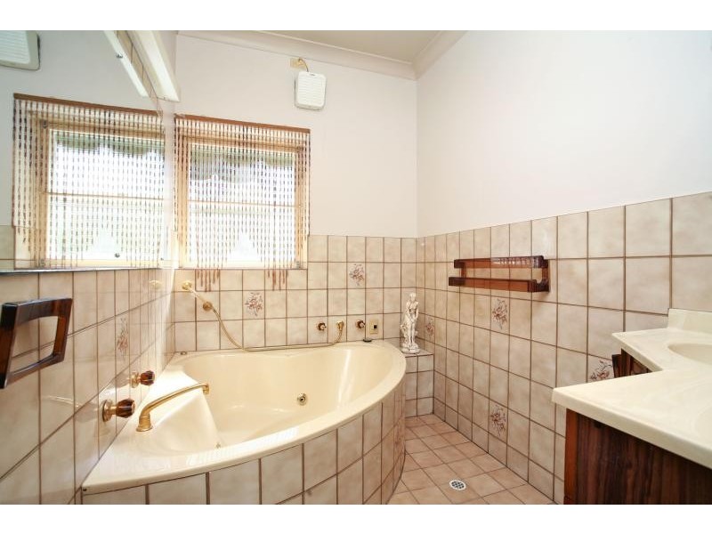 34 Pine Avenue, Warradale SA 5046