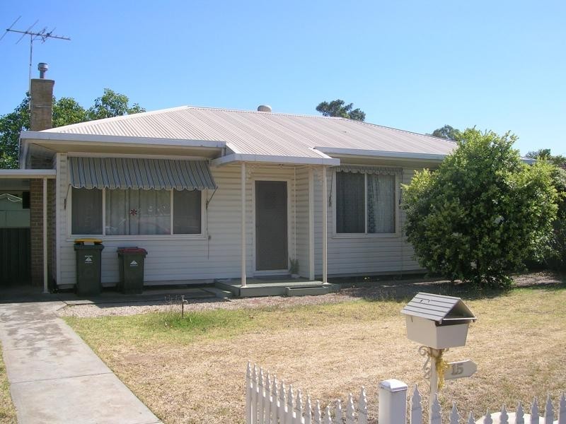 15 Kingston Avenue, Seacombe Gardens SA 5047