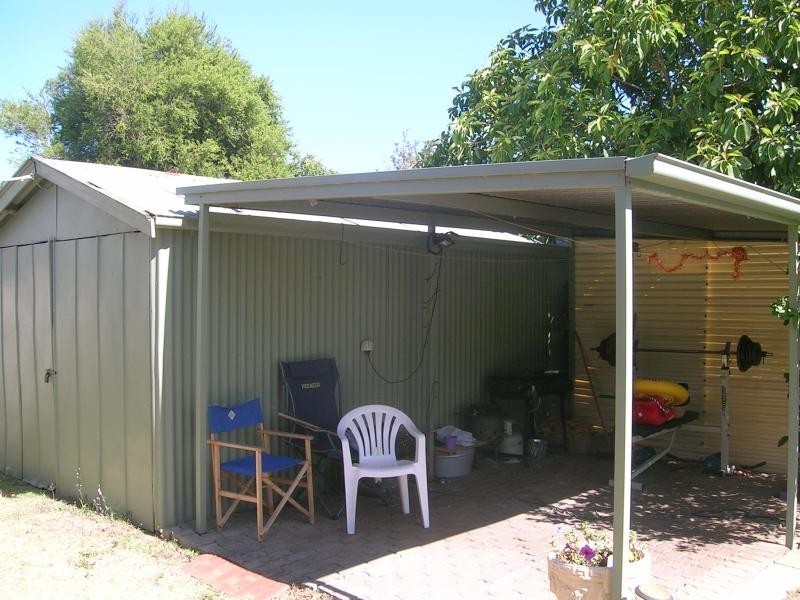 15 Kingston Avenue, Seacombe Gardens SA 5047