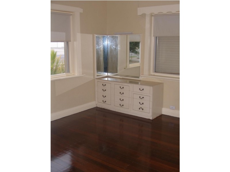 1 Gray Tce, Rosewater SA 5013