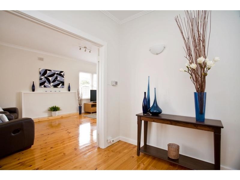 24 Condada Avenue, Park Holme SA 5043