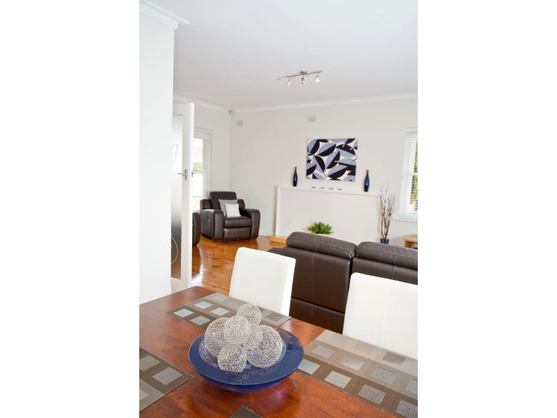 24 Condada Avenue, Park Holme SA 5043