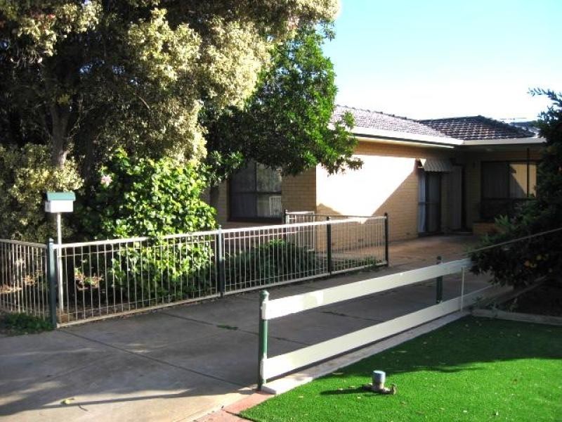 8 Holder Road, Hove SA 5048