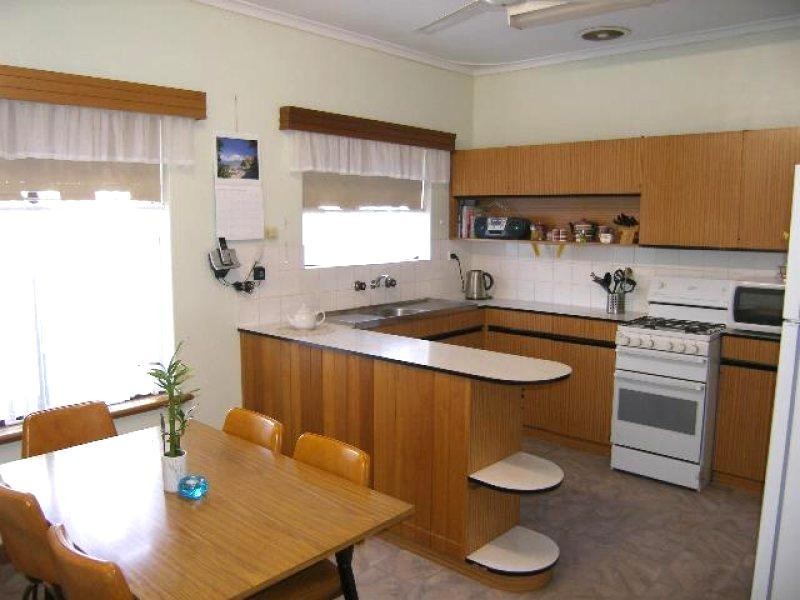 8 Holder Road, Hove SA 5048