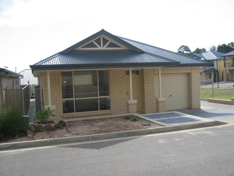 17 Manos Court, Seacliff Park SA 5049