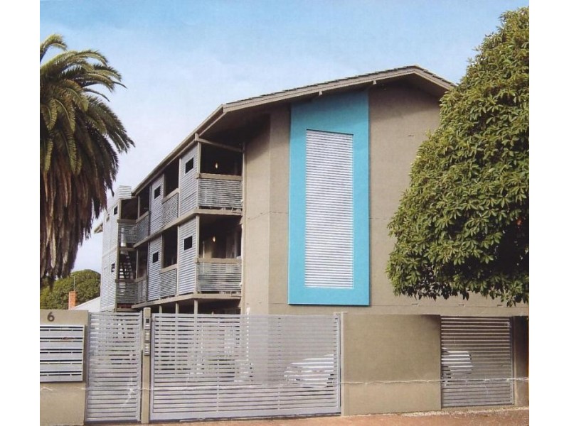 Unit 6 Pine Ave, Glenelg North SA 5045