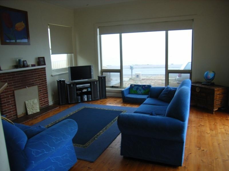 31 North Esplanade, Glenelg North SA 5045