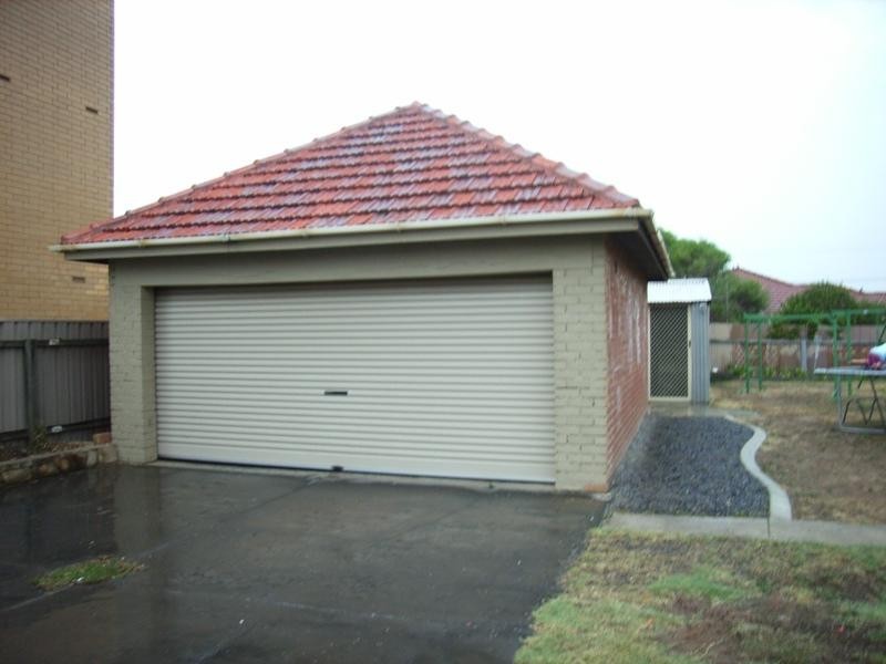 31 North Esplanade, Glenelg North SA 5045