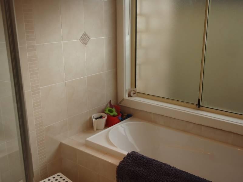 1 Kent Avenue, Seacombe Gardens SA 5047