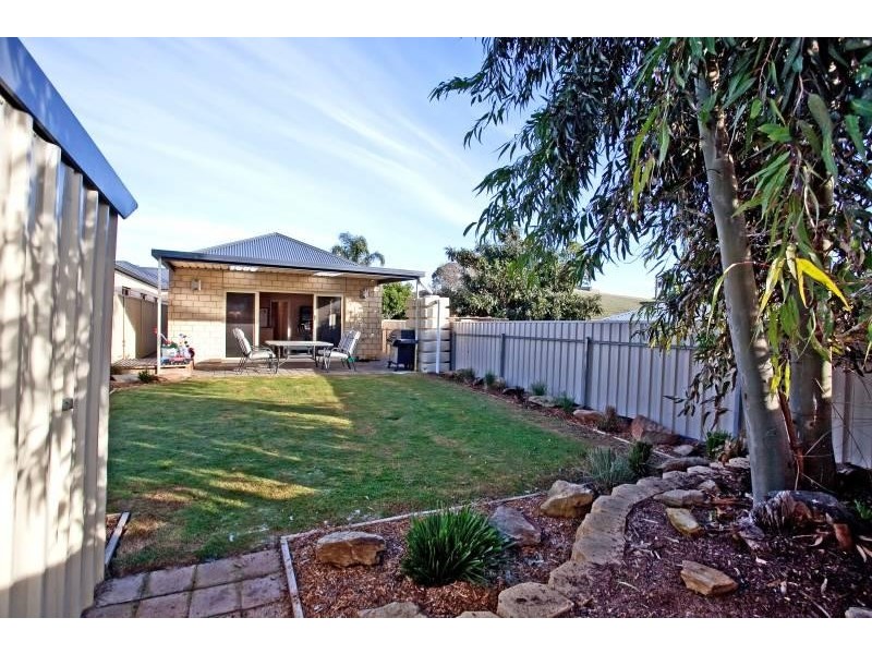 1 Kent Avenue, Seacombe Gardens SA 5047