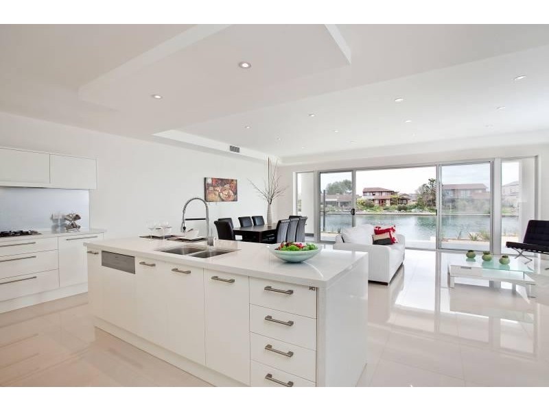 79A Lochside Drive, West Lakes SA 5021