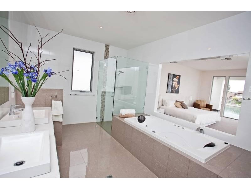 79A Lochside Drive, West Lakes SA 5021