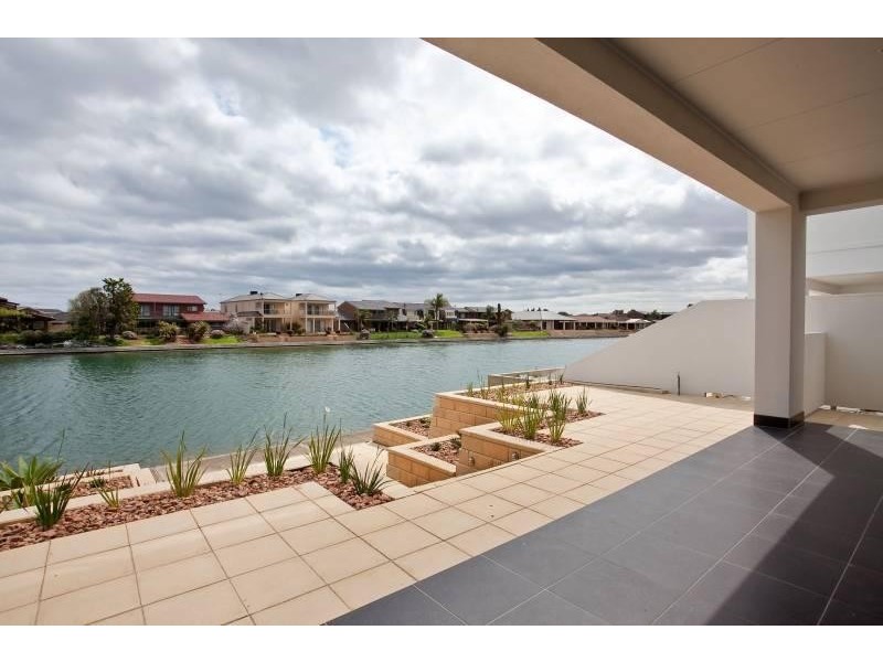 79A Lochside Drive, West Lakes SA 5021