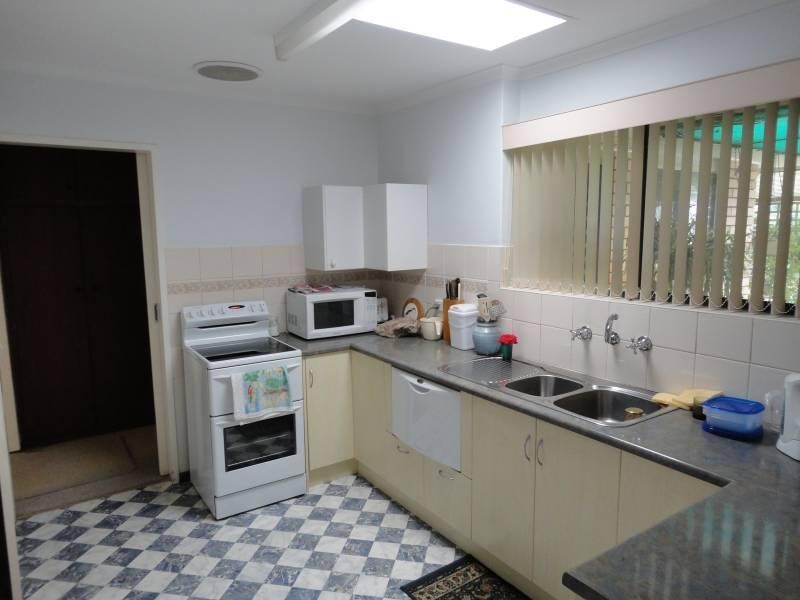 6 Dickson Avenue, Morphett Vale SA 5162