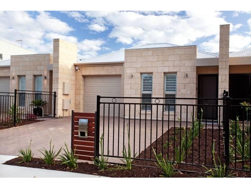 25 Whiteleaf Crescent, Glengowrie SA 5044