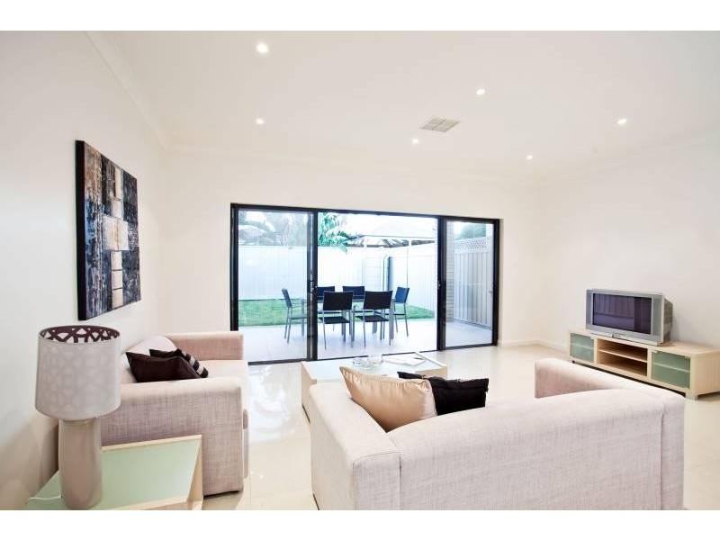 25 Whiteleaf Crescent, Glengowrie SA 5044